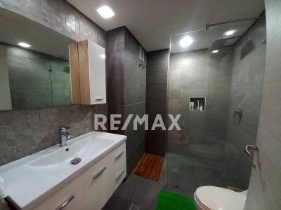 Imagen 4 de 14 de Apto En Venta Res Omega 180mts Alexandra Ramírez 04147041922