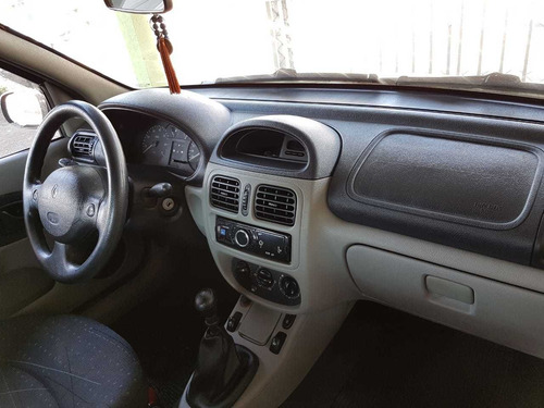 Renault Clio Sedan 2004 1.6 16v Expression Completo