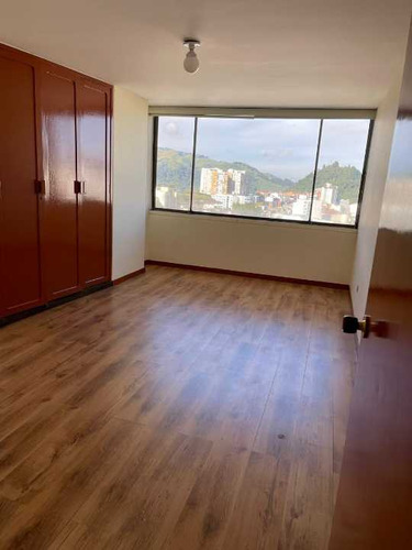 Hermoso Apartamento En Venta Av. Santander Sector Cable