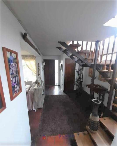 Casa En Venta De 3 Dorm. En Ñuñoa