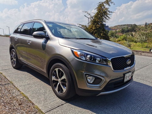 Imagen 3 de 13 de Kia Sorento 2017 3.4 3.3l Ex At