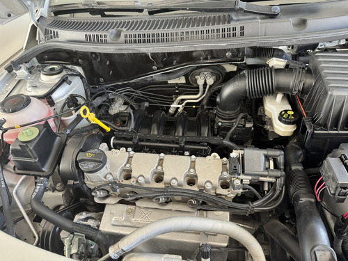 Volkswagen Saveiro 1.6 Starline Ac Mt
