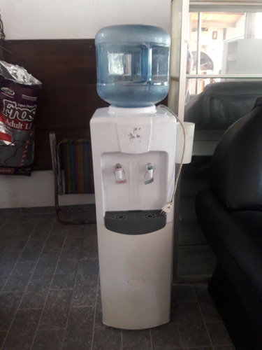 Dispensador De Agua Fría Con Motor Y Bidón