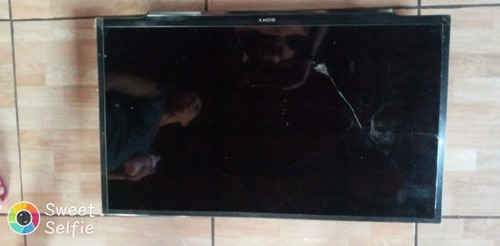 Imagem 1 de 3 de Tv De Lente Smart