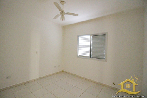 Casa No Bairro Em Peruíbe - Lcc-3809