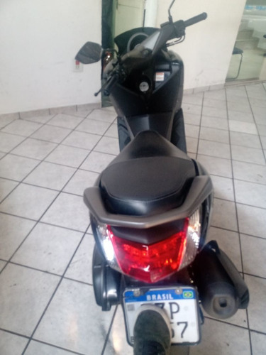 Imagem 3 de 13 de Yamaha Nmax 160