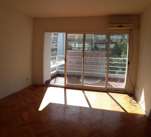 Departamento En Duplex Con Importante Balcón - Las Cañitas - Blvd Chenaut 1700