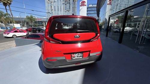 Kia Soul 1.6L LX TA