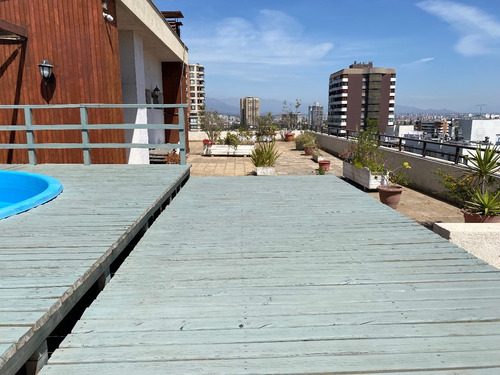 Imagen 21 de 30 de Espectacular Departamento En Pleno Corazón De Las Condes
