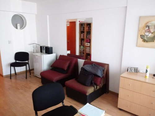 Imagen 4 de 7 de Venta Departamento En Pleno Centro Santa Fe 1100 Al Frente Con Balcón Retasado