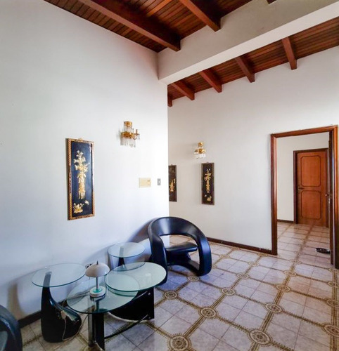 Imagen 13 de 19 de Casa Con Hermosa Vista, Para Remodelar En Los Naranjos - El Hatillo
