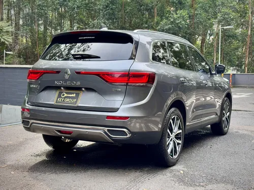 Renault Koleos 2.5 Intens 4X4 Bose