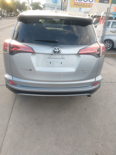 Imagen 5 de 15 de Toyota Rav4 2017 2.5 Xle 4wd At