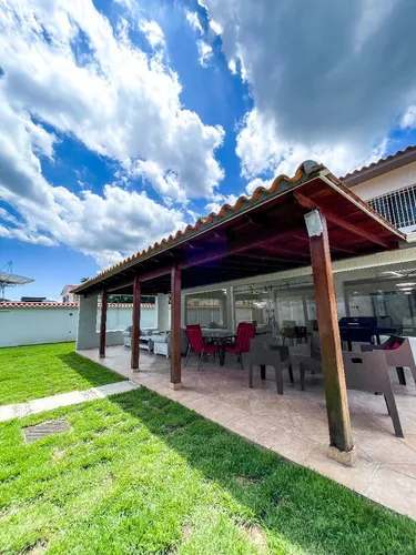 Se Vende Casa Urb La Viña
