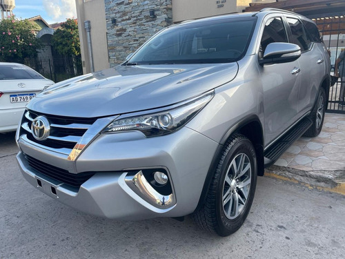 Toyota Hilux SW4 2.8 Srx 177cv 4x4 7as At