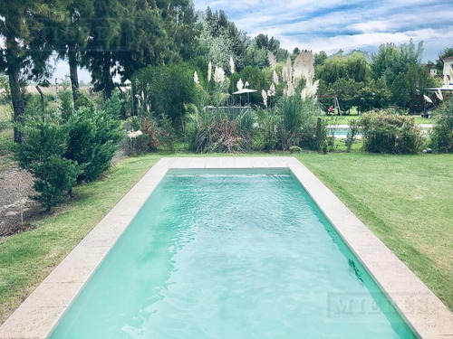 Casa En Venta Y Alquiler Temporal Amoblado De Mayo A Octubre, San Isidro Labrador, Villanueva