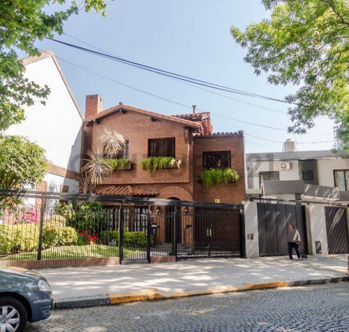 Casa En Venta En Villa Devoto Dos Plantas Av Lincoln