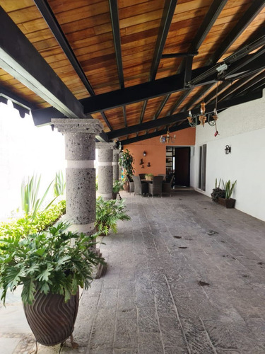 Se Vende Residencia En Carretas, Super Cétrica, De Super Lujo !!