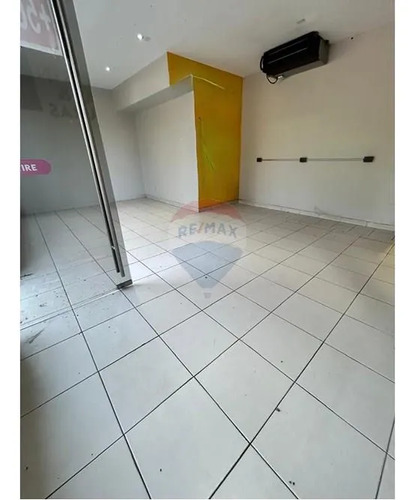 Local Comercial En Las Condes, Gran Oportunidad