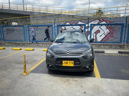 Citroën C4 Cactus 1.6 Shine Turbo Aut