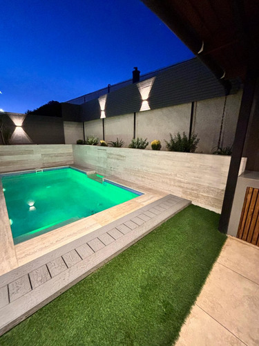 Propiedad Remodelada Completamente! Estancia Liray
