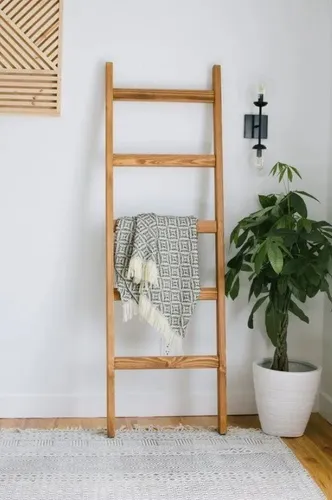 Toallero escalera de madera para baño