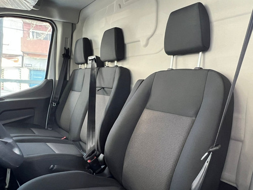 Imagen 14 de 20 de Ford Transit Furgon Medio Techo Elevado
