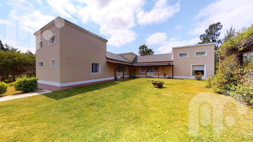 Imagen 6 de 30 de Venta Casa - Campos De Roca
