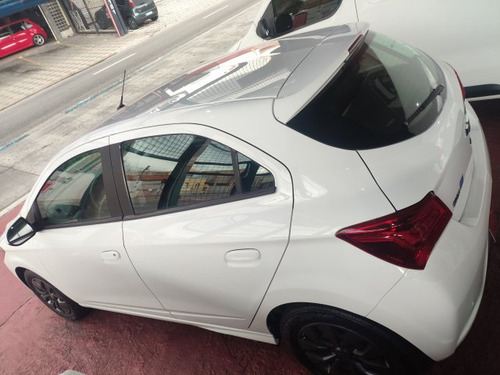 Chevrolet Onix Onix 1.4 MPFI LT 8V FLEX 4P AUTOMÁTICO