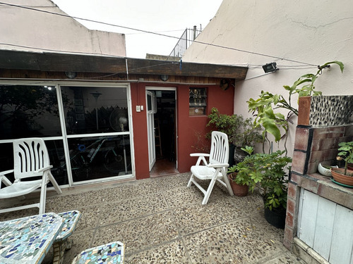 Casa En Venta En Barrio Naón