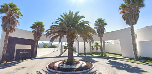 Casa Con Excelente Ubicación En Laguna De Santa Rita Del Bosque, Residencial Gran Morada, San Luis Potosí. Arf
