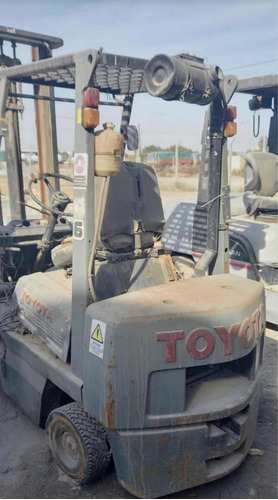 Imagen 3 de 15 de Autoelevador Toyota 1500kg Nafta Envios A Todo El Pais