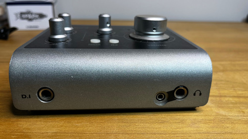 Audient Id4 Interface De Áudio Usb Hi End 2x2 Cinza-escuro
