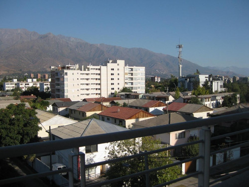 Carol Urzua 7030, Metro Hernando Magallanes