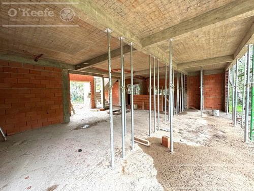 Casa En Venta 5 Ambientes - Barrancas De Melipal - Barrio Cerrado
