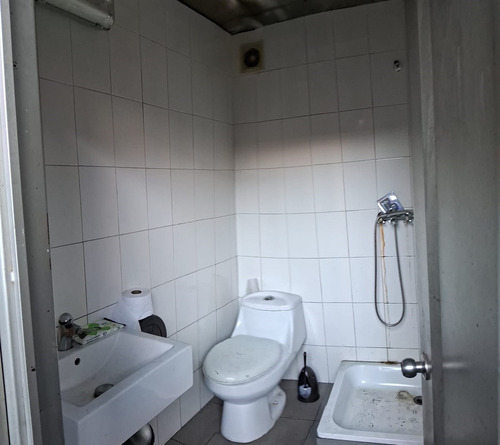 Arriendo Galpón 550m2 Con Altillo Avda Matta/parque Ohiggins