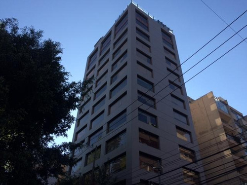 Polanco, Rento Lujosa Oficina De 210m2, Mucha Luz Natural, Totalmente Acondicionada, Sala De Juntas, Privados, 3 Baños,