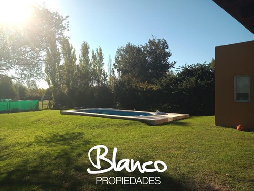 Casa  En Venta En Altos De Manzanares, Pilar, G.b.a. Zona Norte