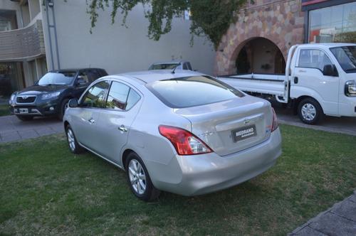 Nissan Versa 1.6 Exclusive At