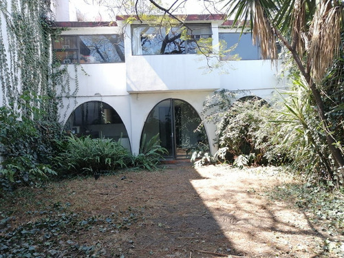 Casa Para Remodelar Con Amplios Espacios En Las Aguilas
