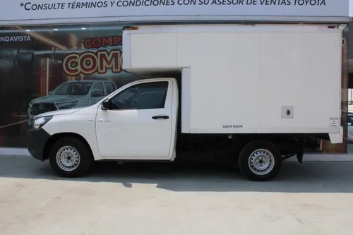 Toyota Hilux 2.8 Cabina Sencilla Mt