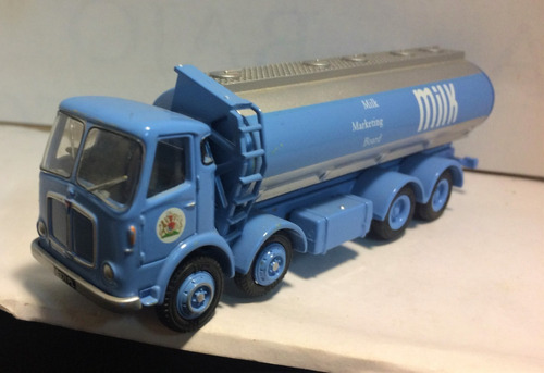 Camion Lorry Ingles Efe Aec Mkv Milk Marketing Board