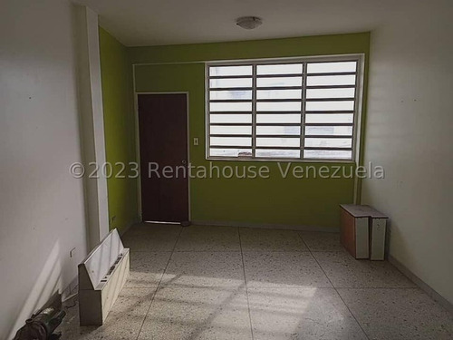 Imagen 20 de 24 de Edificio Ubicado En La Avenida Brager, Cuatro Apartamento, Dos De Ellos De 108 Mtrs2 Y Dos De 84 Mtrs2, Piso 1 Y 2. En La Planta Baja Dispone De Cuatro Santa Maria Para Locales Comerciales