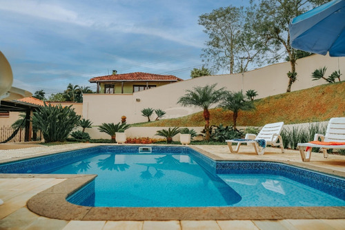 Casa Ampla Na Itoupava Norte, Com 3 Dormitórios Sendo Uma Suite, Sala De Jantar Sala De Estar Sala De Tv Com Lareira, Lavabo, Cozinha, Ampla Área De Lazer Com Piscina.aceita Apto De Menor Valor Na Ne
