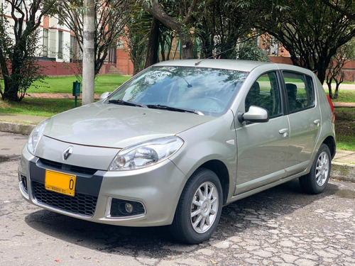 Renault Sandero 1.6 Dynamique 90 hp