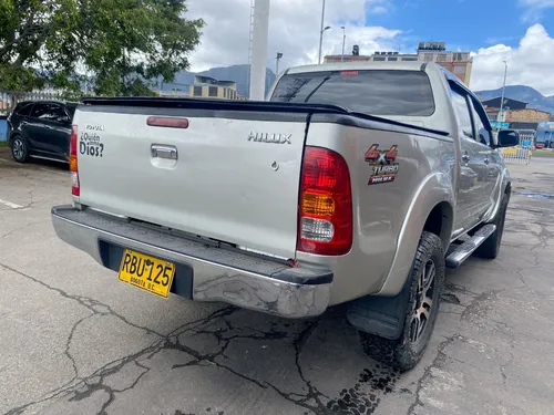 Toyota Hilux 2.7 Mt