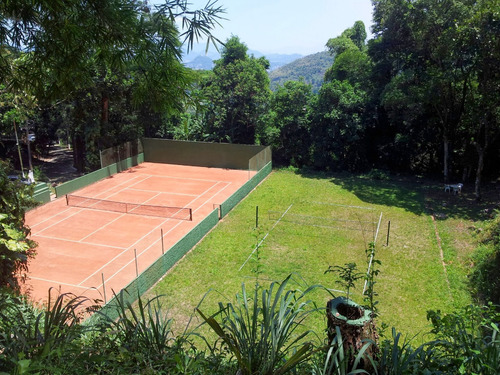 Casa Dois Andares 140 M/q Dentro De Clube Em Meio A Floresta
