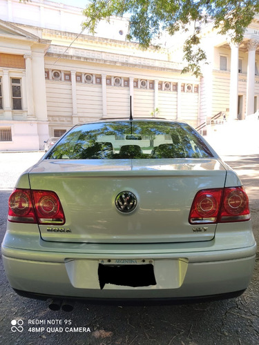 Volkswagen Bora 1.8 Highline T 180cv Cuero 2014