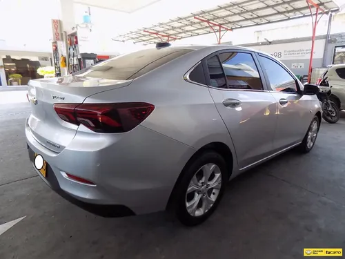 Chevrolet Onix 1.0t Automática