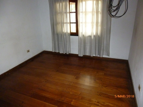 Imagen 5 de 21 de Chalet En Dos Plantas, Hurlingham